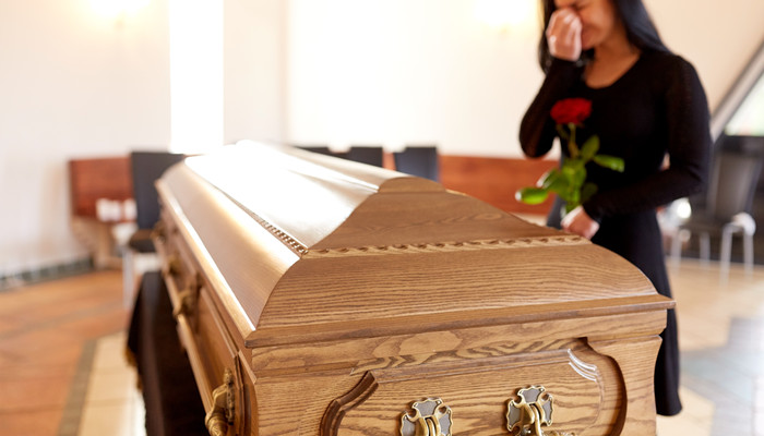 总是梦见死去的世界(总是梦见死去的世界和人)