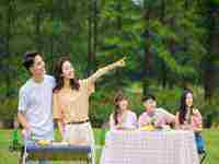 女人梦见走了很远的路回家(女人梦见走了很远的路)