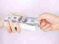 梦见已死的亲人送钱是什么意思(梦见已死的亲人送钱是什么意思啊)