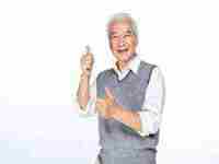 梦见自己开车不熟练(梦见自己开车不熟练)