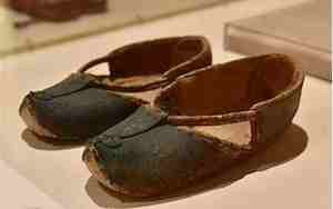 唐朝男子的鞋子